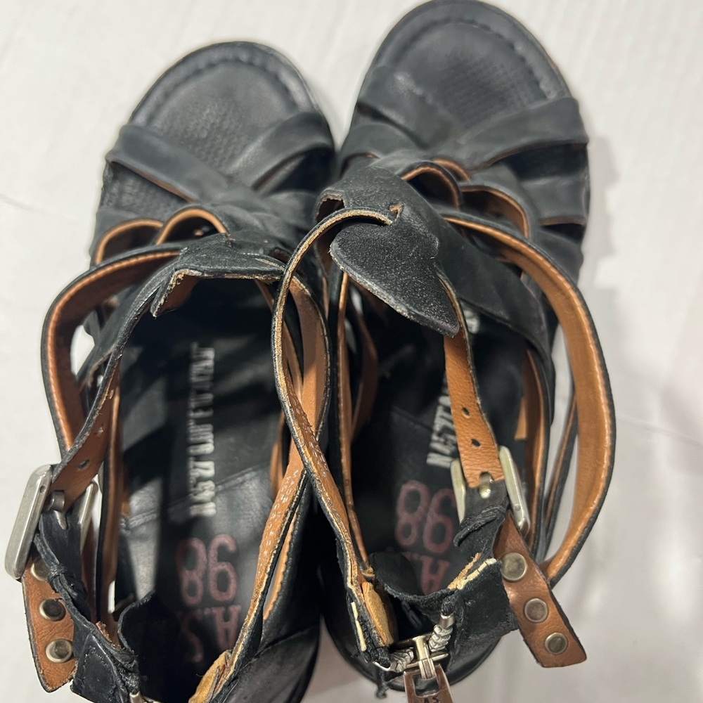 A.S. 98 BLACK LEATHER STRAPY HEELED SANDAL - Picture 7 of 16
